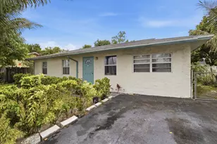 8230 SW 4th Pl, North Lauderdale, FL 33068 - Photo 8