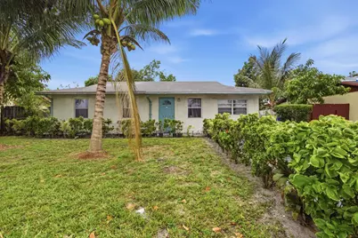 8230 SW 4th Place, North Lauderdale, FL 33068 - Photo 6