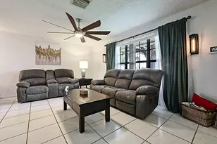 8272 Blue Cypress Dr, Lake Worth, FL 33467 - Photo 4
