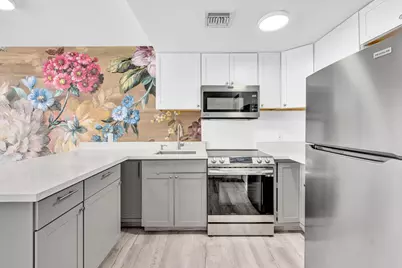 1460 Ocean Drive #205, Miami Beach, FL 33139 - Photo 16