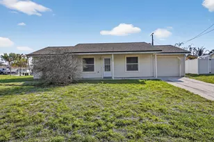 10841 SE Fir Dr, Hobe Sound, FL 33455 - Photo 2