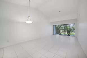 260 NW 67th St, Boca Raton, FL 33487 - Photo 4