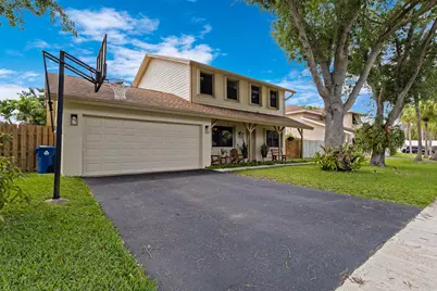 4735 NW 113th Terrace, Sunrise, FL 33323 - Photo 2