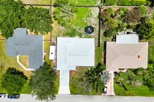 1333 SE Bayharbor St, Port Saint Lucie, FL 34983 - Photo 36