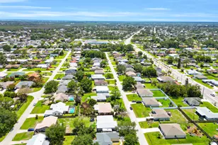 1333 SE Bayharbor St, Port Saint Lucie, FL 34983 - Photo 46