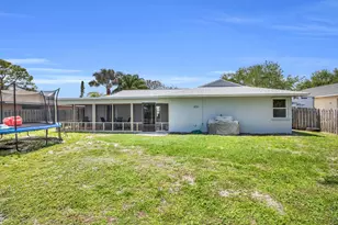 1333 SE Bayharbor St, Port Saint Lucie, FL 34983 - Photo 34
