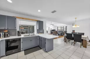 1333 SE Bayharbor St, Port Saint Lucie, FL 34983 - Photo 12