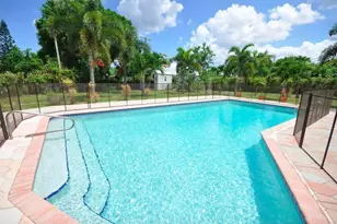272 NW 45th St, Boca Raton, FL 33431 - Photo 18
