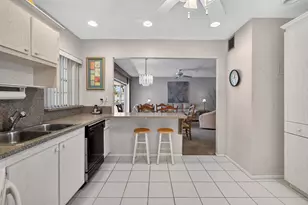 3 Greenway Village N, Royal Palm Beach, FL 33411 - Photo 16
