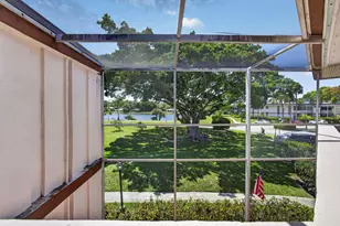 3 Greenway Village N, Royal Palm Beach, FL 33411 - Photo 4