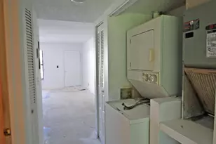 450 SW South River Dr, Stuart, FL 34997 - Photo 8
