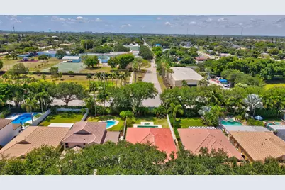 1050 Delray Lakes Drive, Delray Beach, FL 33444 - Photo 48