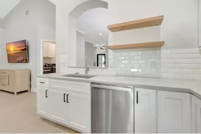 1050 Delray Lakes Drive, Delray Beach, FL 33444 - Photo 20