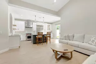 1050 Delray Lakes Dr, Delray Beach, FL 33444 - Photo 12