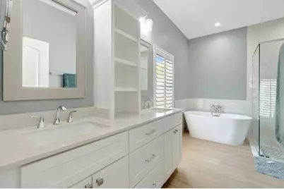 1050 Delray Lakes Drive, Delray Beach, FL 33444 - Photo 24