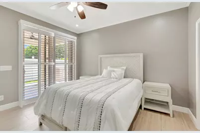 1050 Delray Lakes Drive, Delray Beach, FL 33444 - Photo 22