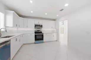 9258 Vista Del Lago, Boca Raton, FL 33428 - Photo 10