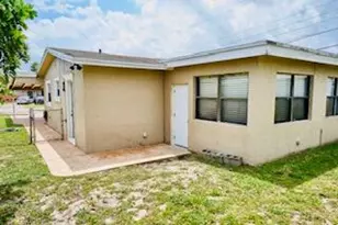 2611 NW 27th St, Oakland Park, FL 33311 - Photo 4