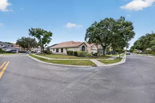10870 Old Bridgeport Ln, Boca Raton, FL 33498 - Photo 6