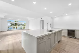 180 Lake Dr, Palm Beach Shores, FL 33404 - Photo 10