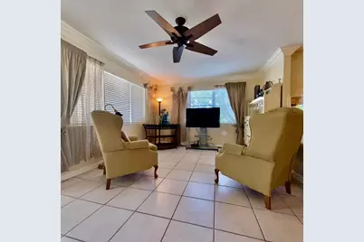 137 Farnham F #137, Deerfield Beach, FL 33442 - Photo 4