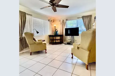 137 Farnham F #137, Deerfield Beach, FL 33442 - Photo 2