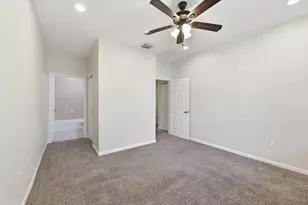 2423 NW 31st Ct, Oakland Park, FL 33309 - Photo 28