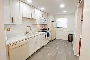 367 S Federal Hwy, Deerfield Beach, FL 33441 - Photo 2