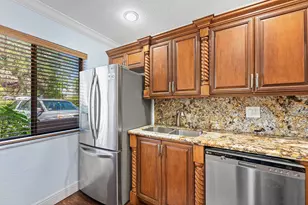 139 Sparrow, Royal Palm Beach, FL 33411 - Photo 4