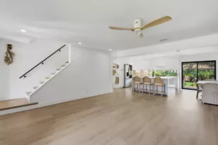 1001 Raintree Ln, Palm Beach Gardens, FL 33410 - Photo 6