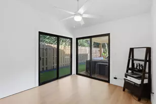 1001 Raintree Ln, Palm Beach Gardens, FL 33410 - Photo 14