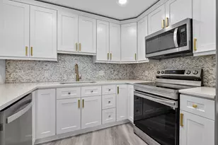 1025 Ventnor, Deerfield Beach, FL 33442 - Photo 14