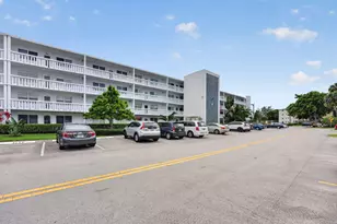 1025 Ventnor, Deerfield Beach, FL 33442 - Photo 2