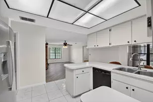 980 Ryanwood Dr, West Palm Beach, FL 33413 - Photo 8