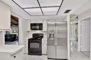 980 Ryanwood Dr, West Palm Beach, FL 33413 - Photo 10