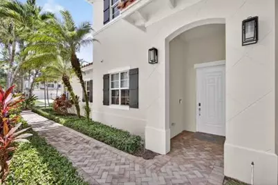 357 Chambord Terrace, Palm Beach Gardens, FL 33410 - Photo 4