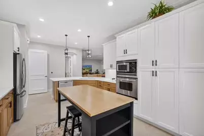 357 Chambord Terrace, Palm Beach Gardens, FL 33410 - Photo 8