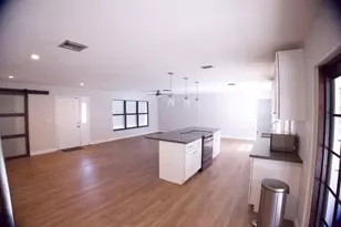 700 N Perry Ave, Jupiter, FL 33458 - Photo 2