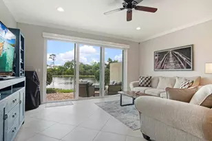638 SW Glen Crest Way, Stuart, FL 34997 - Photo 12