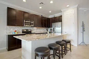 638 SW Glen Crest Way, Stuart, FL 34997 - Photo 6