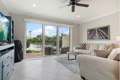 638 SW Glen Crest Way, Stuart, FL 34997 - Photo 12