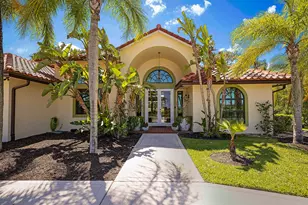 18680 SE Old Trail Dr E, Jupiter, FL 33478 - Photo 4