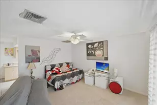 583 SE Greenway Terrace, Port Saint Lucie, FL 34983 - Photo 8