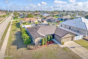 1925 SW 14th St, Cape Coral, FL 33991 - Photo 4