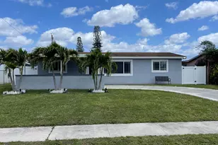 7661 Farragut St, Hollywood, FL 33024 - Photo 2