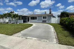7661 Farragut St, Hollywood, FL 33024 - Photo 4