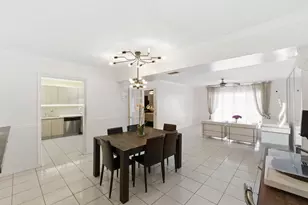 624 NW 13th St, Boca Raton, FL 33486 - Photo 2