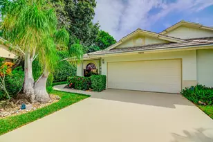 10868 Stafford Cir N, Boynton Beach, FL 33436 - Photo 1