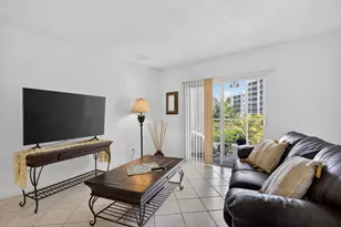 2731 NE 14th Street Causeway, Pompano Beach, FL 33062 - Photo 8