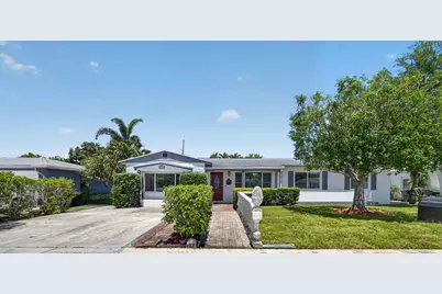 1762 15th Avenue N, Lake Worth Beach, FL 33460 - Photo 2